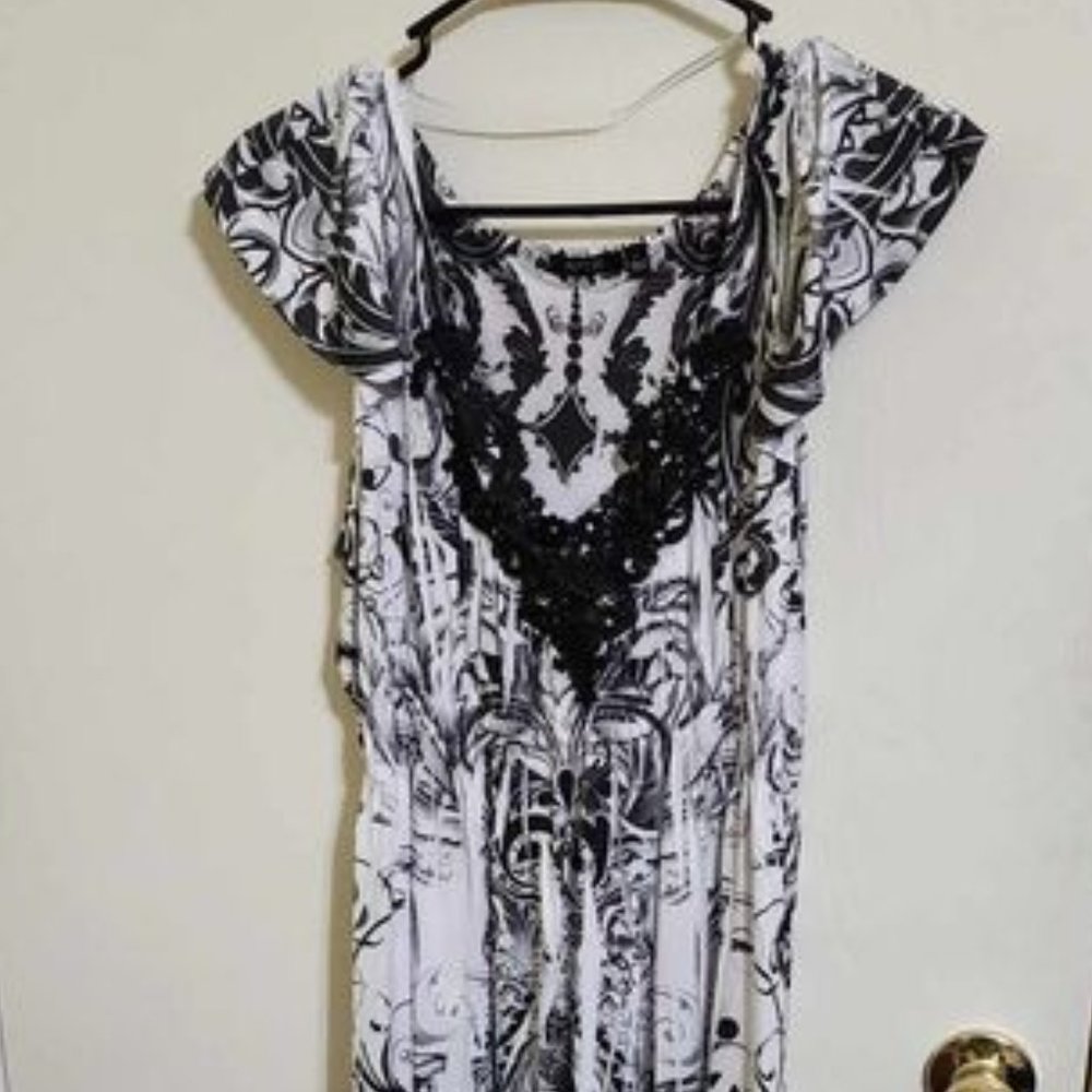 Black and white dress